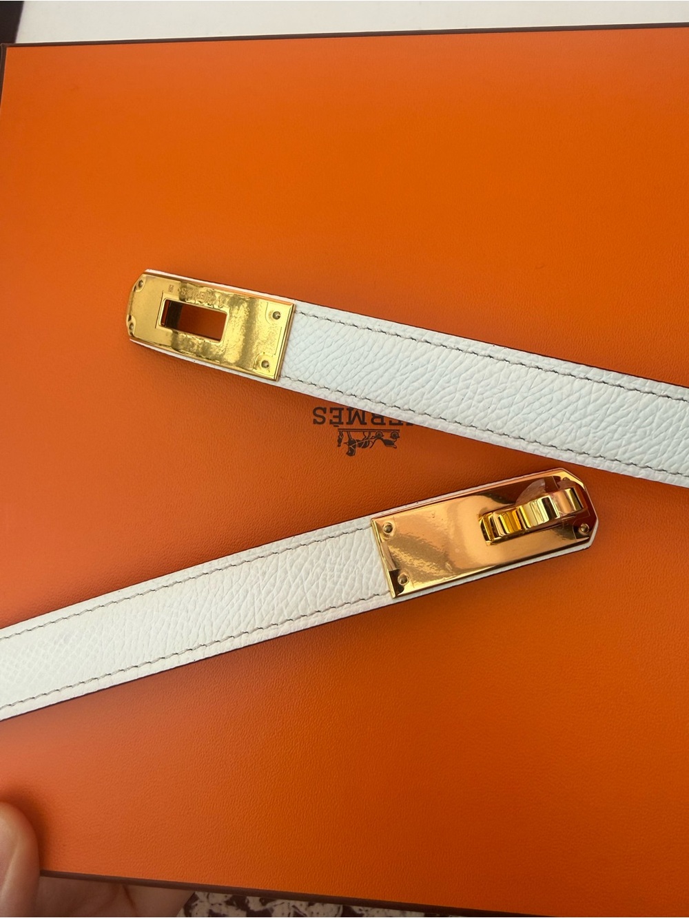 Hermès Kelly Belt White Leather Gold Hardware with Box - Picture 2 of 5